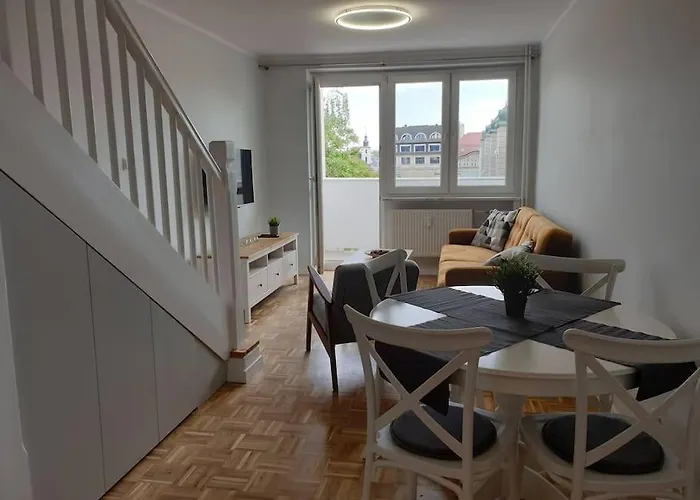 Duplex 250 M From Market Square * ורוצלב