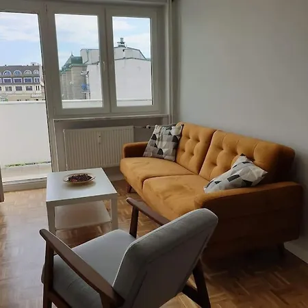 Duplex 250 M From Market Square Wrocław