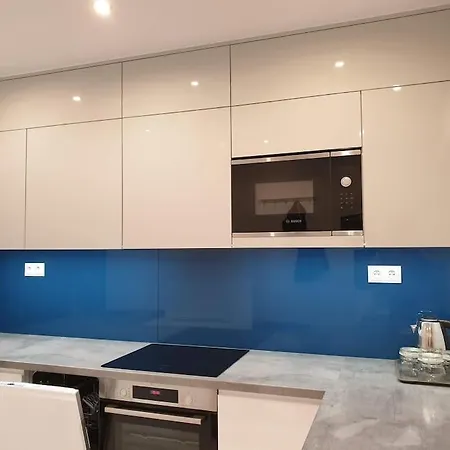 Duplex 250 M From Market Square Appartement
