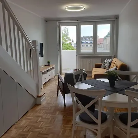 Duplex 250 M From Market Square * Βρότσλαβ